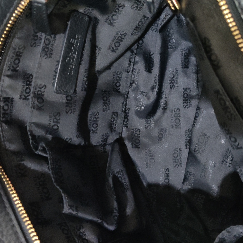 Black Michael Kors Leather Tote Bag with Gold Accents And Wallet - Picture 5 of 17